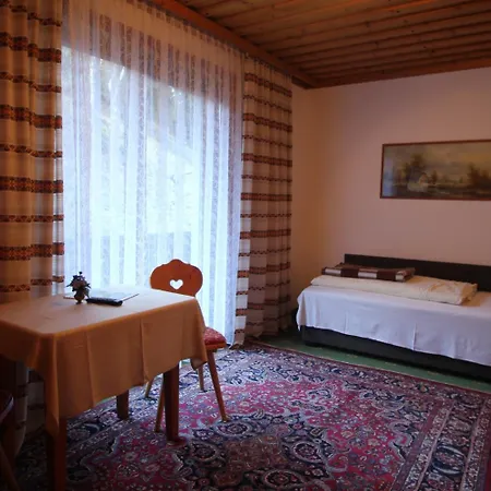 Πανσιόν Hubertushof Beim Roemerbad Bad Kleinkirchheim