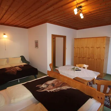 Guest house Hubertushof Beim Roemerbad