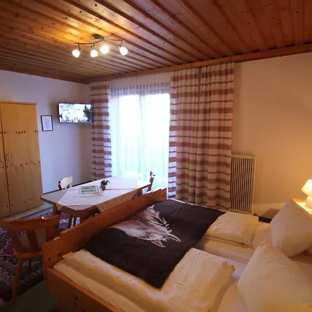 Hubertushof Beim Roemerbad バド クラインキルヒハイム