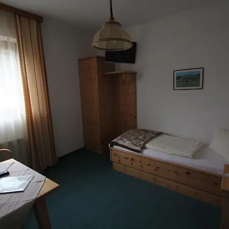 Guest house Hubertushof Beim Roemerbad